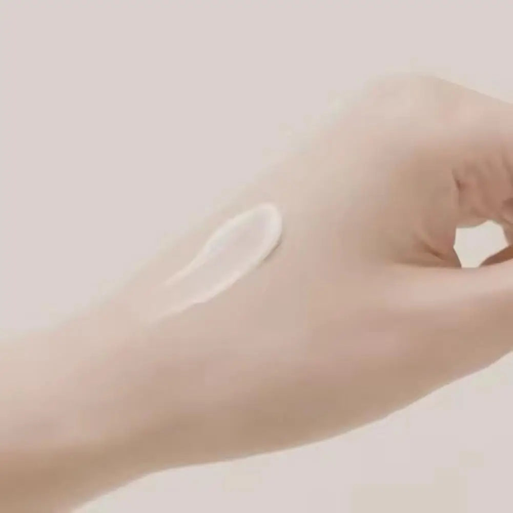 Haruharu Hyaluronic Acid Cream 3 in 1 Serum Cream Face Moisturizing Gel Texture Simplifies Skincare Korean Daily Use